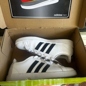 adidas neo Cloudfoam Advantage White Black Women’s 7.5